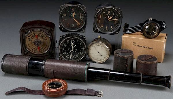 Appraisal: A GROUP OF VINTAGE AVIATION INSTRUMENTS A GROUP OF VINTAGE