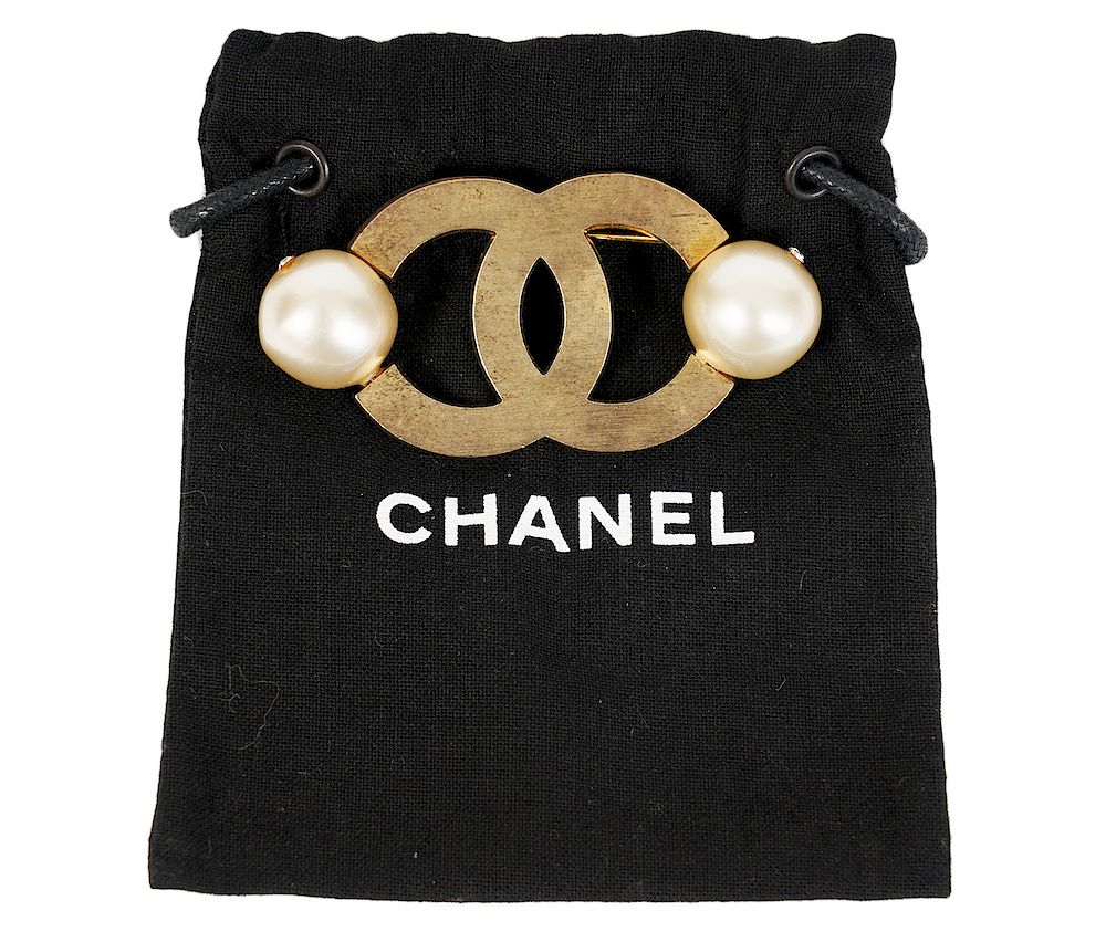 Appraisal: Chanel Gold Vintage Tone CC Pearl Brooch Vintage brooch from