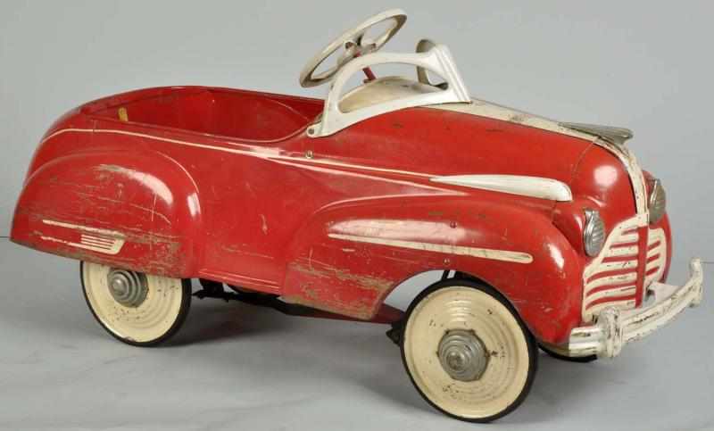 Appraisal: Pressed Steel Steelcraft Buick Pedal Car Toy Description All original