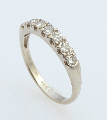 Appraisal: KW mm round diamonds Approx ctw Clarity SI Color HI