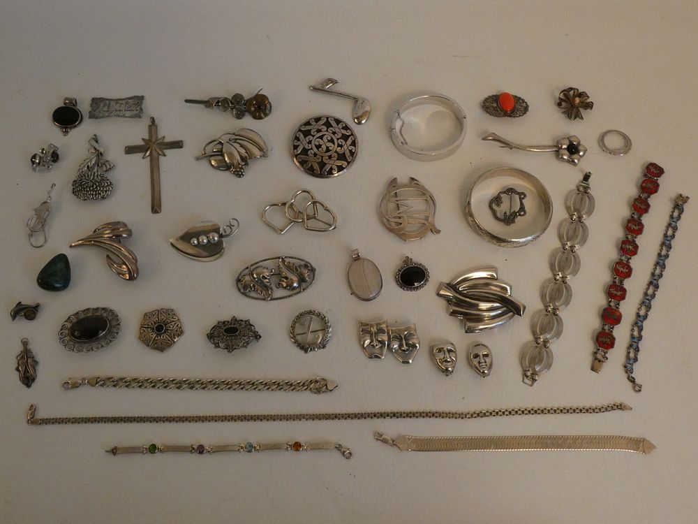 Appraisal: LARGE LOT SILVER JEWELRY Large lot of sterling silver jewely