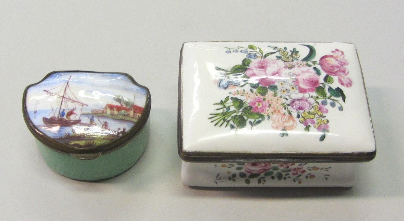 Appraisal: A Staffordshire enamel rectangular patch box circa hand painted with