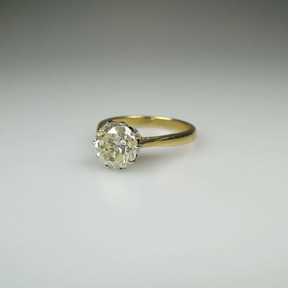 Appraisal: English k Yellow And White Gold Ring set with a