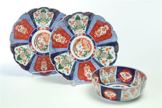 Appraisal: THREE PIECES OF IMARI Japan late th-early th century Pair