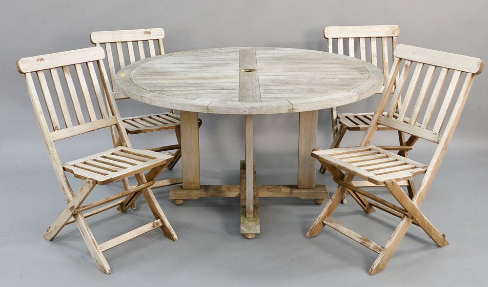 Appraisal: Five piece outdoor teak set Gloster round dining table ht