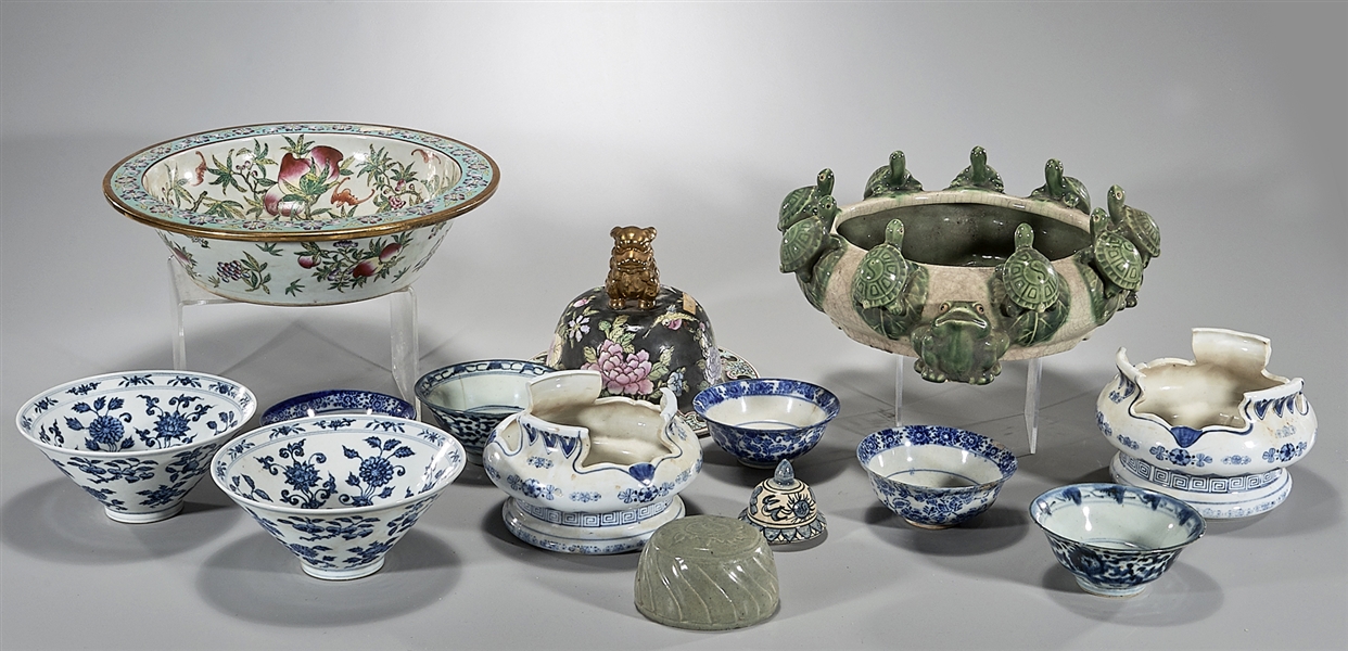 Appraisal: approximately pieces including bowls dishes D largest approx condition wear