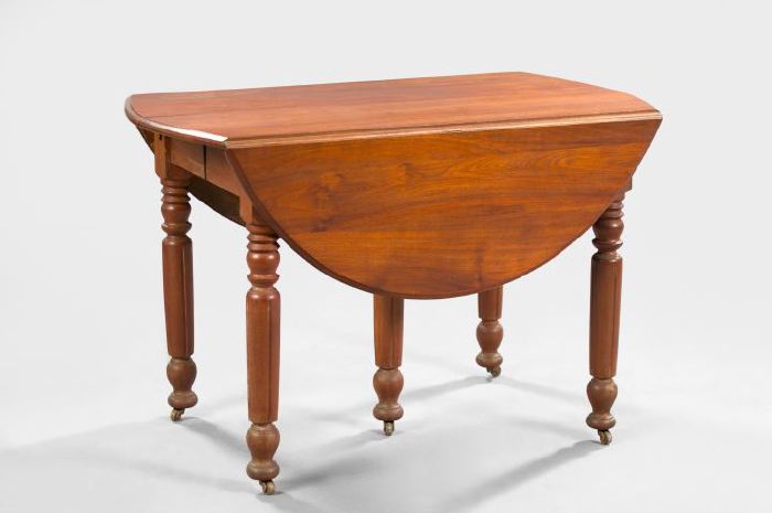 Appraisal: Provincial English Pine Drop-Leaf Table early th century the rounded