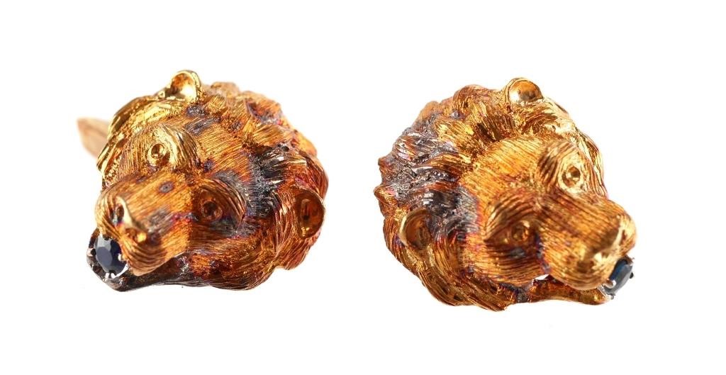 Appraisal: One pair K yellow gold lions head cufflinks set with