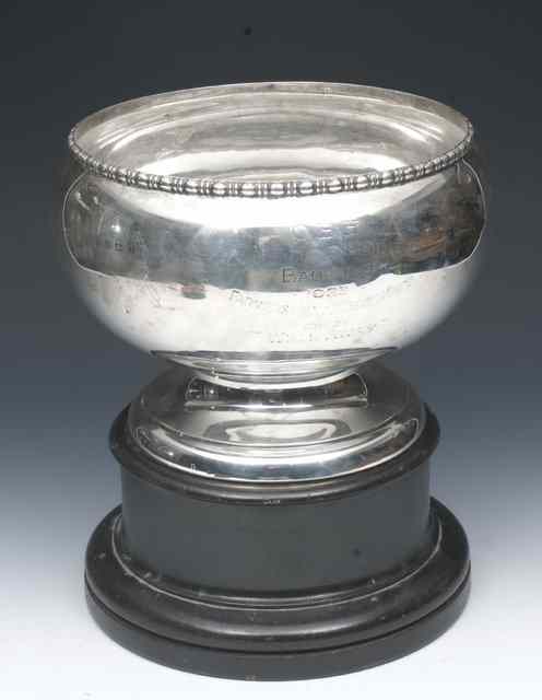 Appraisal: A SILVER ROSE BOWL with gadrooned lip and standing on