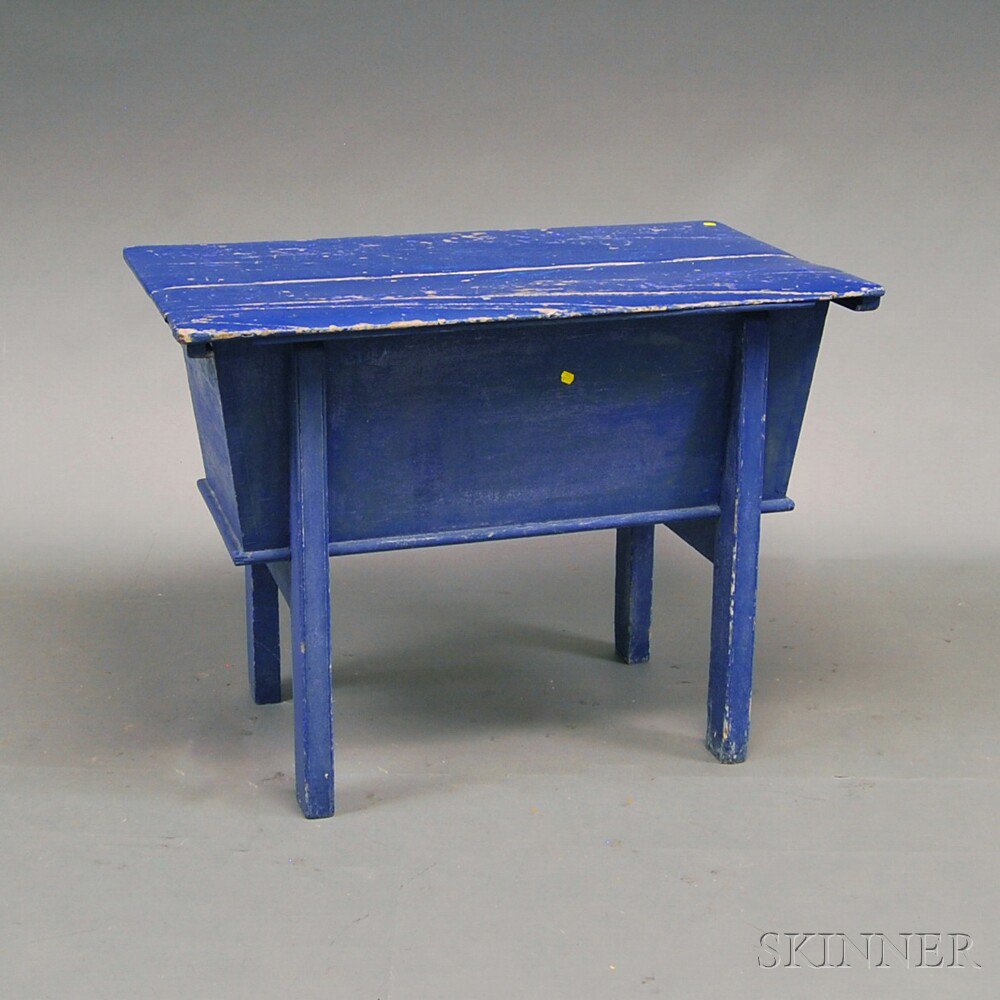 Appraisal: Country Pine Blue-painted Dough Box th century blue paint over