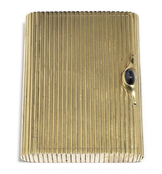 Appraisal: A GOLD CIGARETTE CASE FRIEDL NDER Yellow gold g Quadrangular