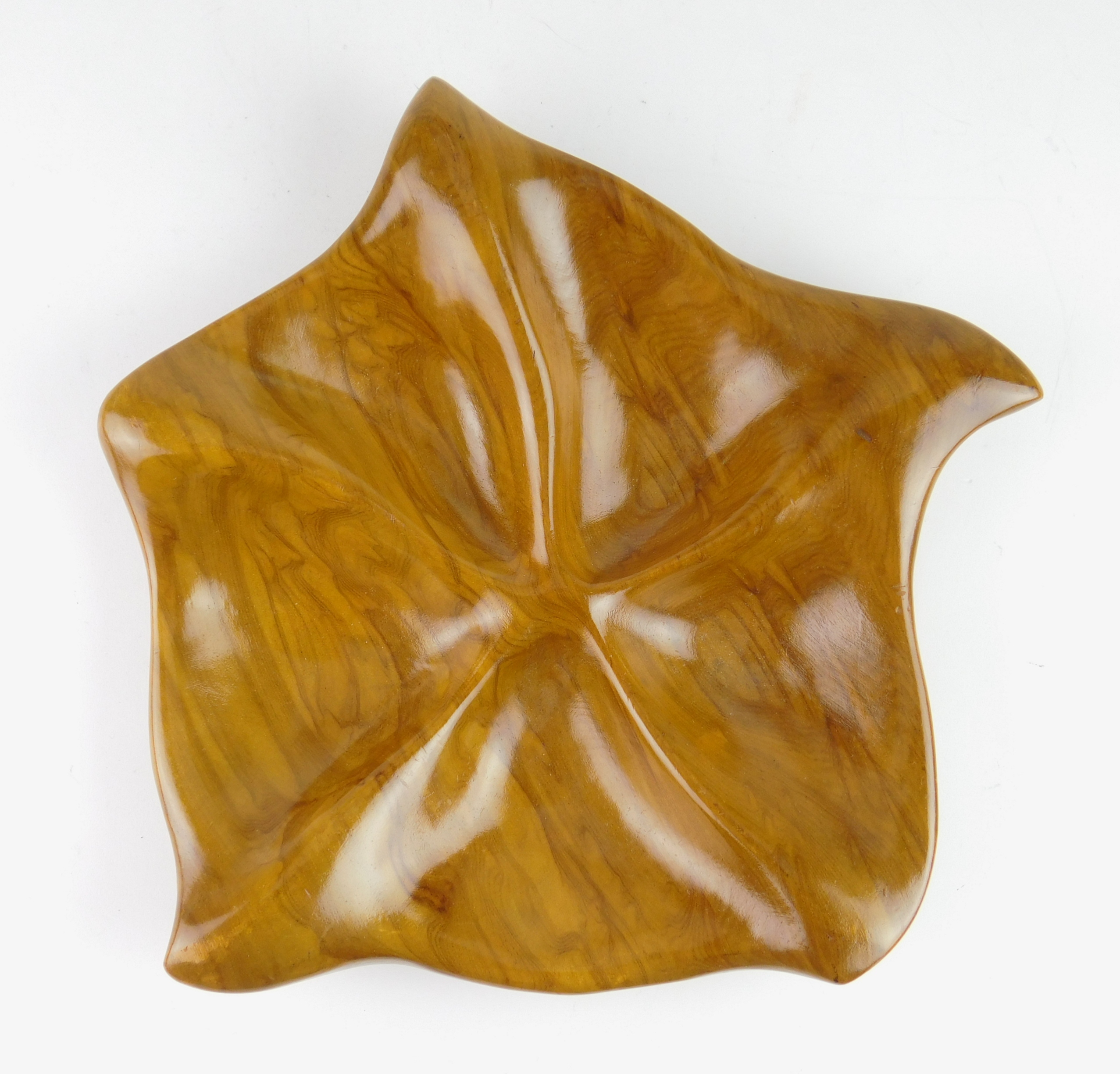 Appraisal: Russel Wright 'Oceana' Starfish relish tray model in cherry -