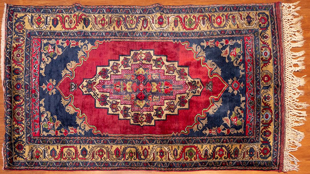 Appraisal: Turkish Yahyali Rug x hand knotted wool foundation Condition Appears