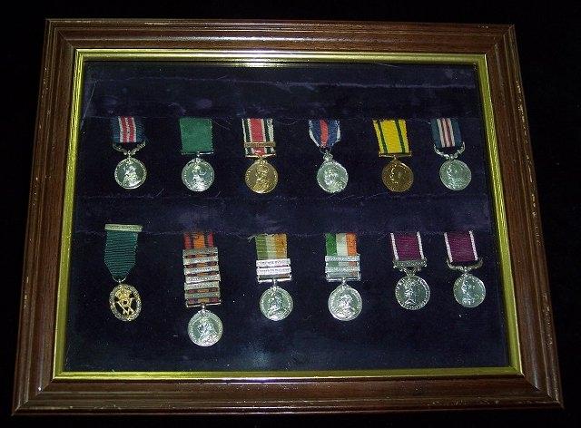 Appraisal: A collection of twelve miniature medals including Queen's South Africa