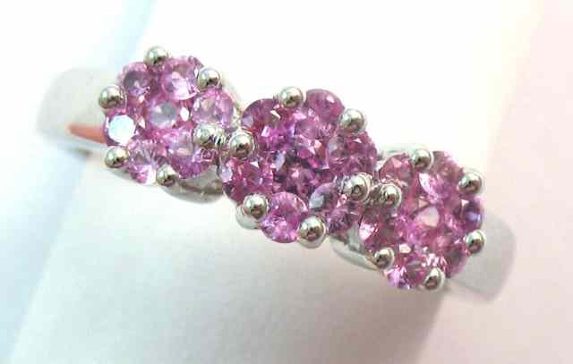 Appraisal: PINK SAPPHIRE AND WHITE GOLD RING The k gold ring