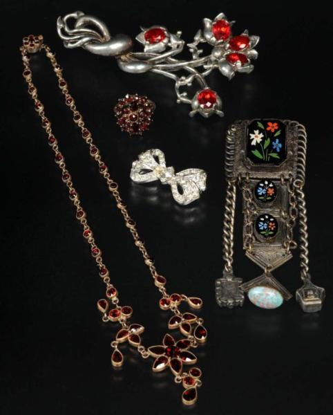 Appraisal: Lot of Antique Jewelry Pieces Description Includes three pins one