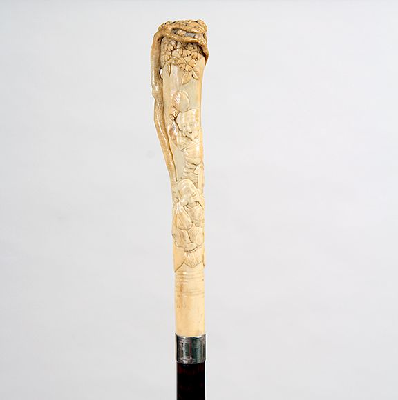 Appraisal: Japanese Stag Cane Exclusive on Bidsquare Ca - A large