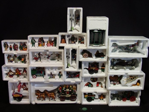 Appraisal: LOT HERITAGE VILLAGE COLLECTION HANDPAINTED PORCELAIN ACCESSORIES