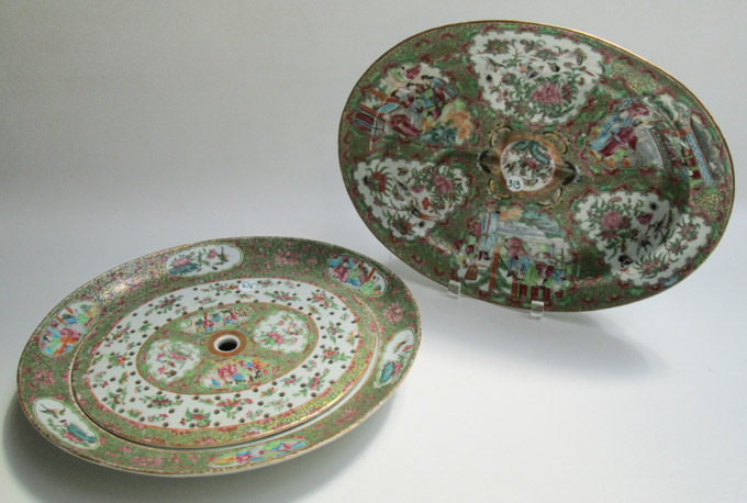 Appraisal: TWO CHINESE EXPORT PORCELAIN SERVING PLATTERS Rose Medallion of oval