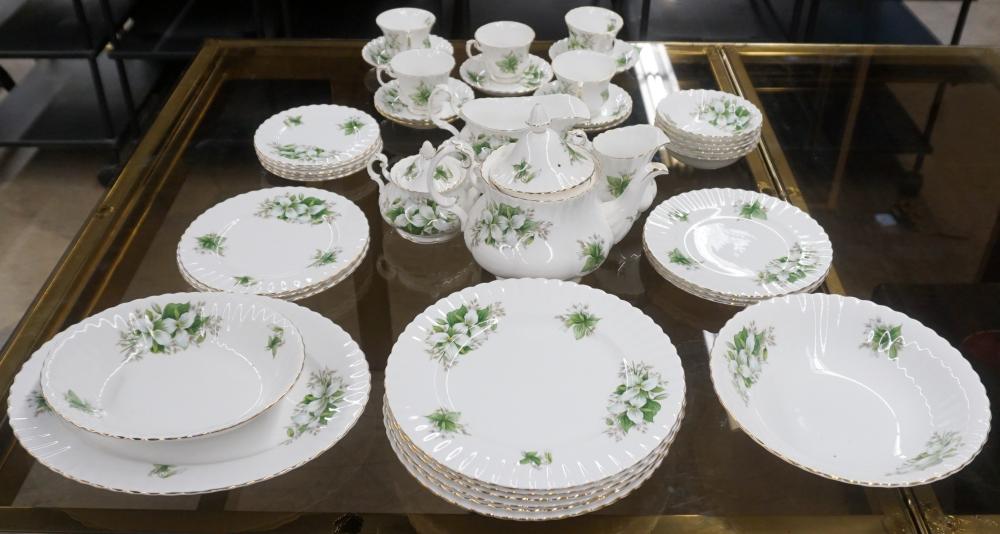 Appraisal: Royal Albert 'Trillium' Pattern -Piece Tea Service