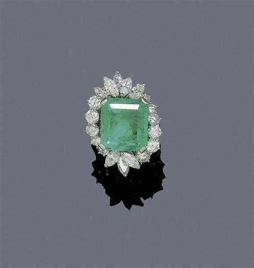 Appraisal: EMERALD AND DIAMOND RING ca White gold Very fancy ring