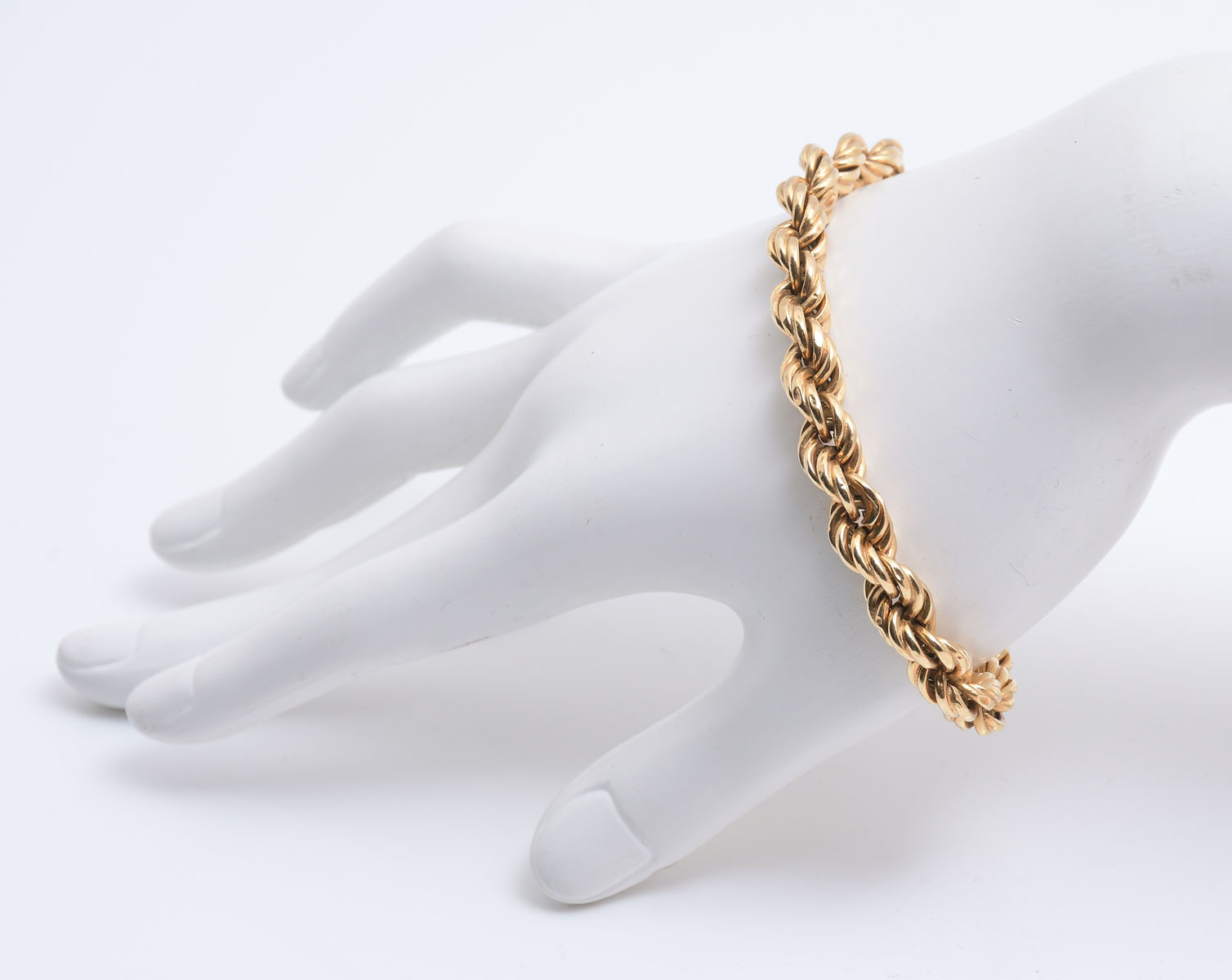 Appraisal: K HOLLOW ROPE BRACELET Great looking K hollow yellow gold