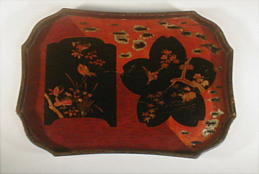 Appraisal: A Japanese lacquer gallery tray of oblong form with serpentine