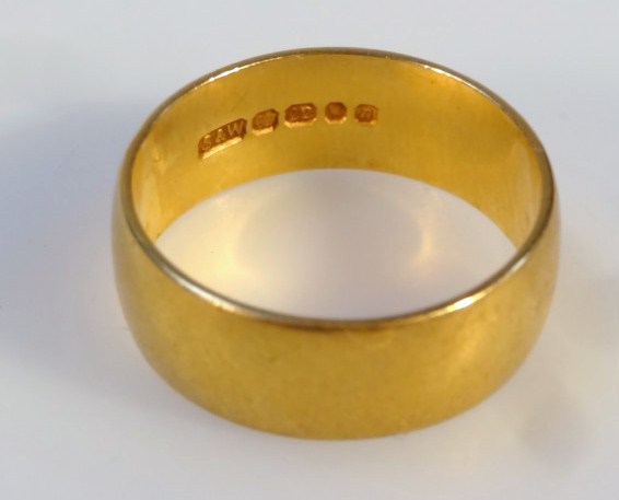 Appraisal: A ct gold wedding band size K g