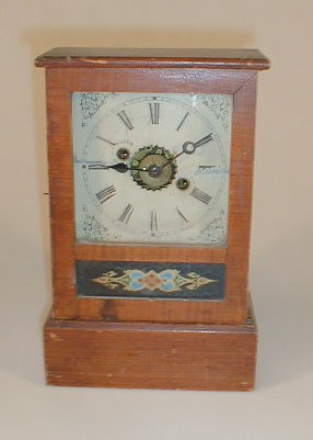 Appraisal: An early thC American mantel clock with bell strike the