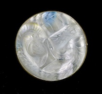 Appraisal: An Early Lalique Brooch An early Lalique brooch with the