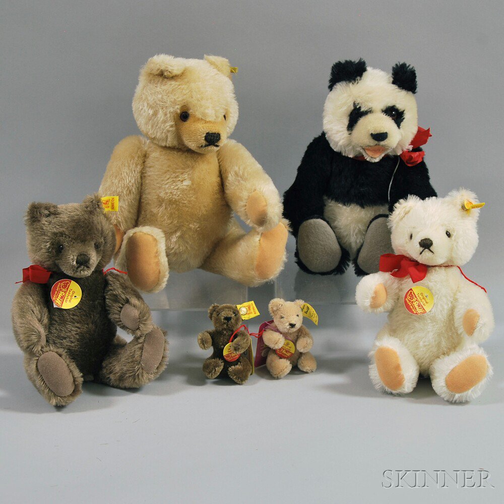 Appraisal: Six Steiff Articulated Mohair Teddy Bears all with glass or