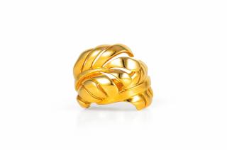 Appraisal: A Chanel Plume Gold Ring A Chanel Plume Gold Ring