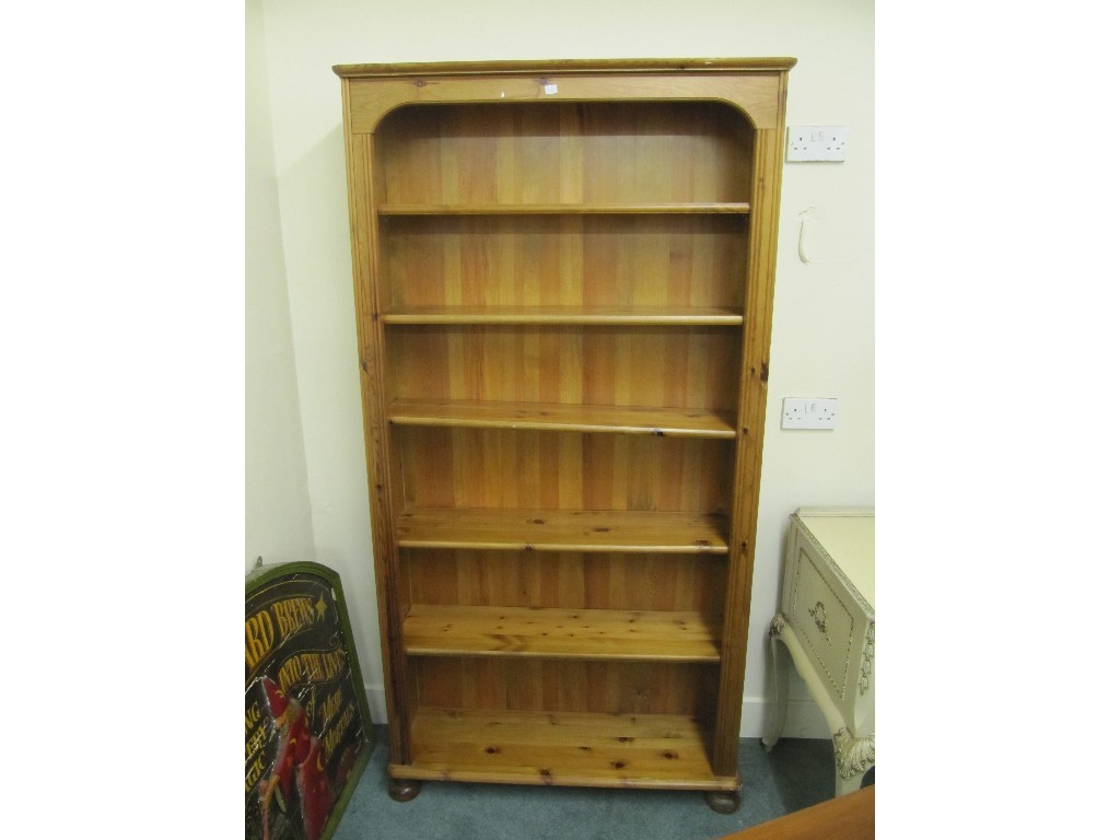 Appraisal: Pine open bookcase