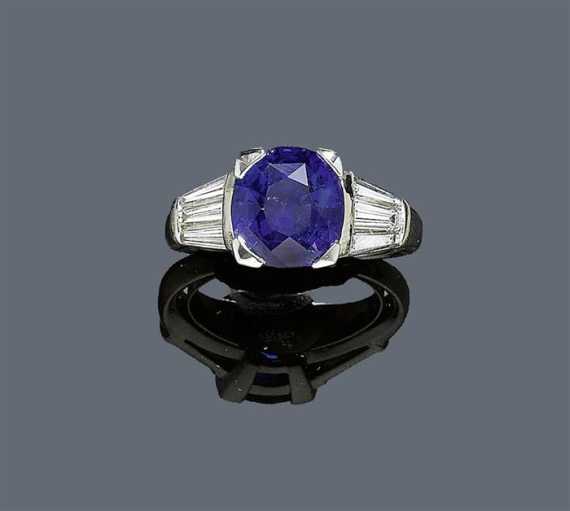 Appraisal: BURMA SAPPHIRE AND DIAMOND RING White gold Attractive elegant ring