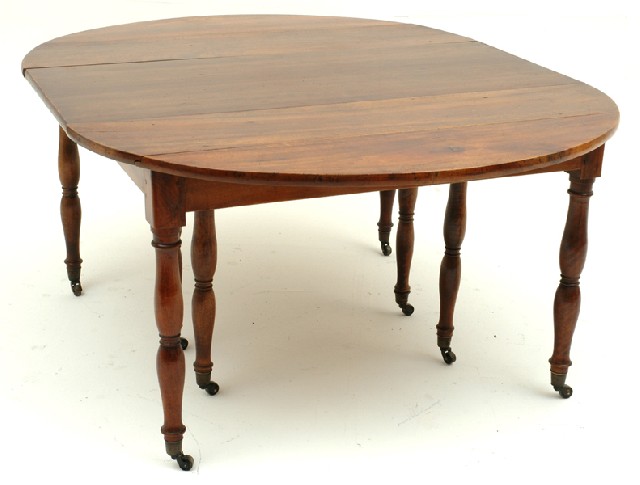 Appraisal: A TH CENTURY FRENCH PROVINCIAL EXTENSION DINING TABLE The oval