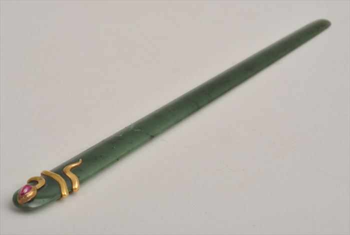 Appraisal: NEPHRITE GOLD AND GEM-SET PAPER KNIFE ST PETERSBURG Bearing pseudo-Faberge