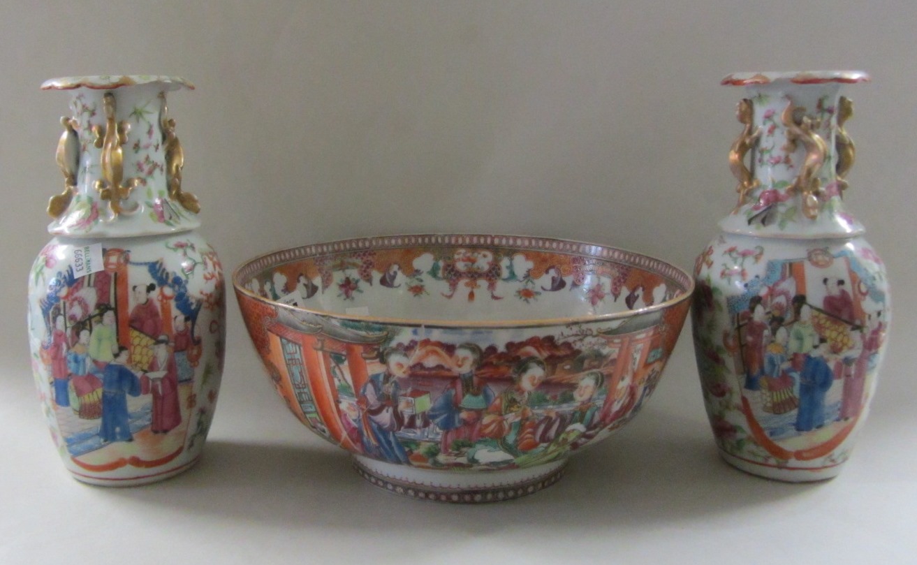 Appraisal: A Chinese mandarin palette bowl Qianlong painted with figure panels