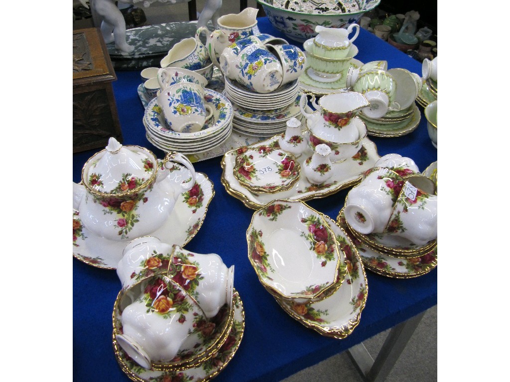 Appraisal: Royal Albert Old Country Roses six setting teaset with teapot