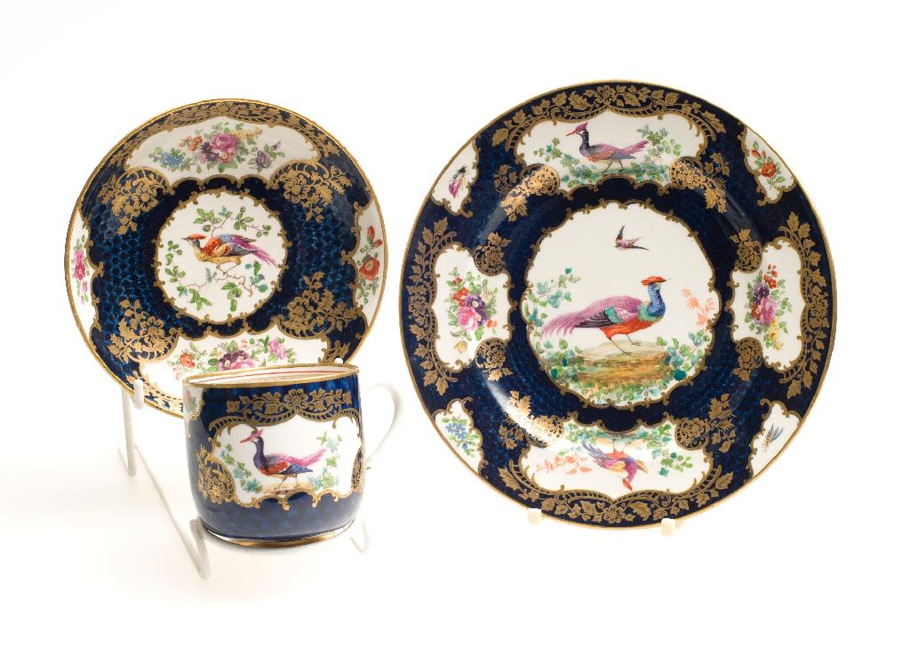 Appraisal: SAMSON OF PARIS PORCELAIN TRIO IN THE STYLE OF WORCESTER