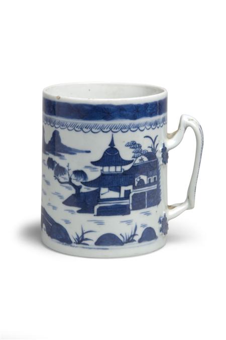 Appraisal: A Chinese blue and white export ware tankard th century