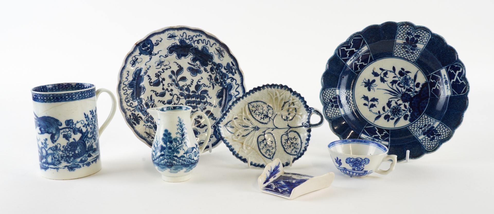 Appraisal: A GROUP OF SEVEN PIECES OF ENGLISH BLUE AND WHITE