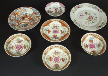 Appraisal: A group of th century and later Worcester wares comprising