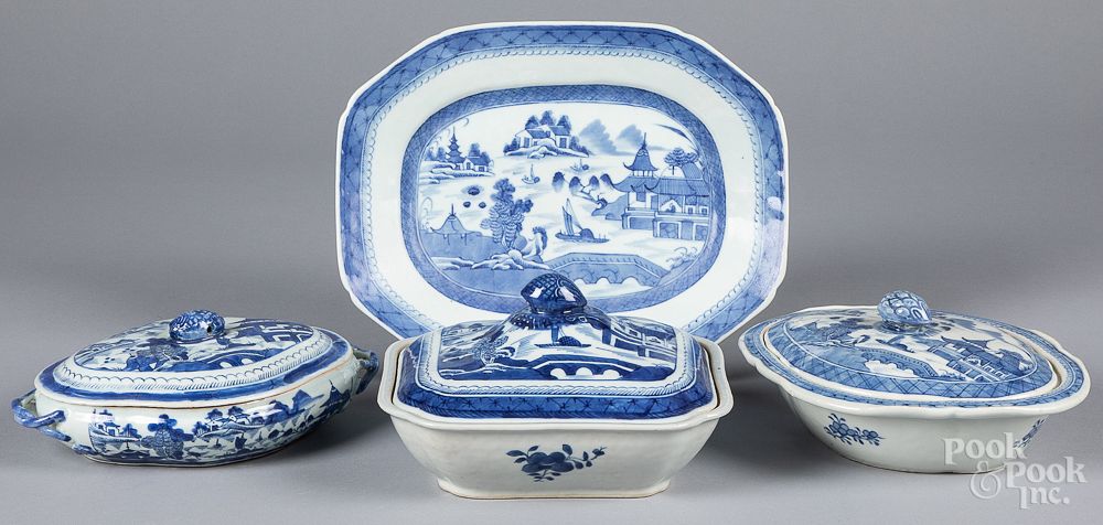 Appraisal: Four pieces of Chinese export Canton porcelain Four pieces of