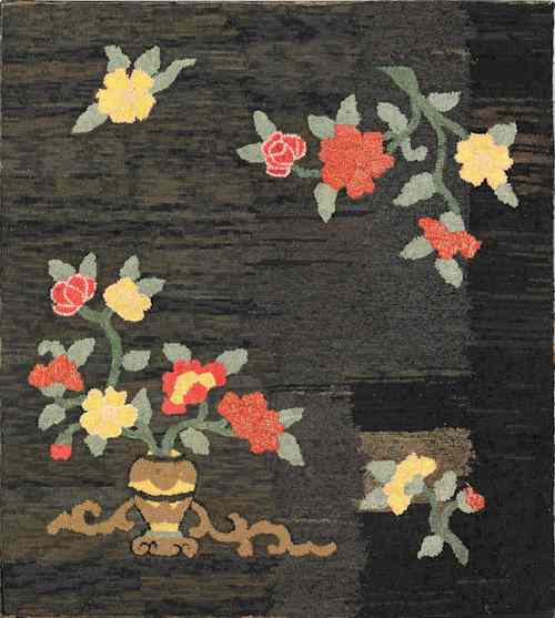 Appraisal: Floral hooked rug early th c x together with a