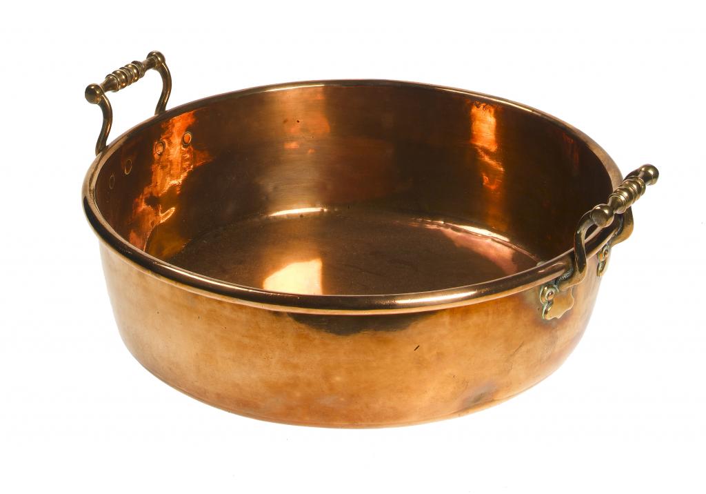 Appraisal: A VICTORIAN COPPER PRESERVING PAN with rolled rim and turned