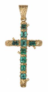 Appraisal: Emerald and k yellow gold cross pendant Emerald and k