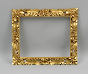 Appraisal: An Italian Pattern Gilt Picture Frame A hand carved and