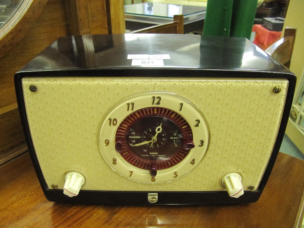 Appraisal: Philips 'Music Maid' valve radio