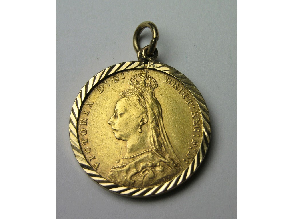 Appraisal: Victoria Jubilee head sovereign dated in ct gold pendant mount