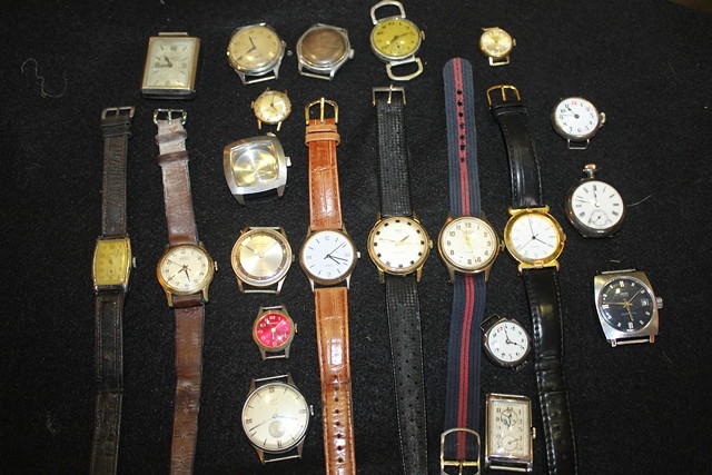 Appraisal: A COLLECTION OF VARIOUS WRIST WATCHES including examples by Smiths